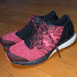 Women’s Running Shoes